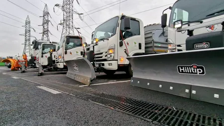 Comandament de iarnă la Primăria sectorului 4. Aproape 100 de utilaje și 600 de lucrători sunt gata să ia în piept ninsorile de Crăciun
