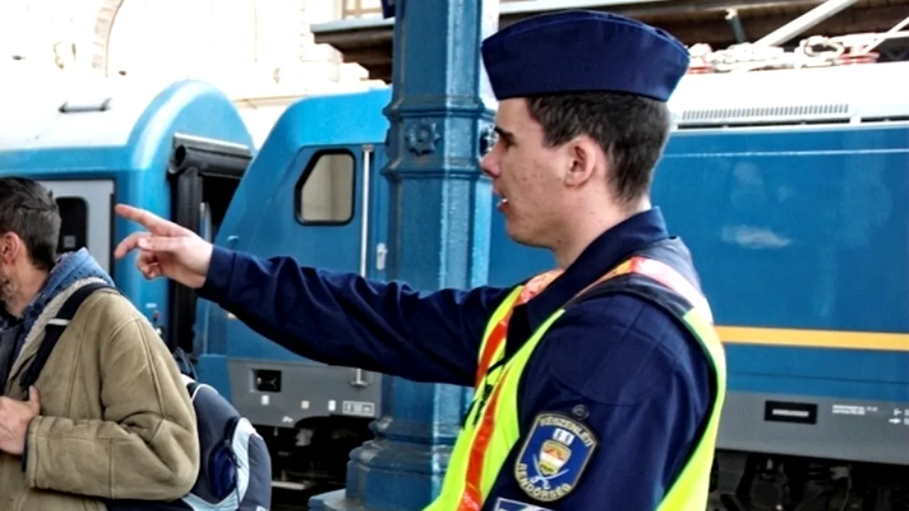 Doi români care pretindeau că sunt polițiști și escrocau turiști au fost reținuți la Budapesta