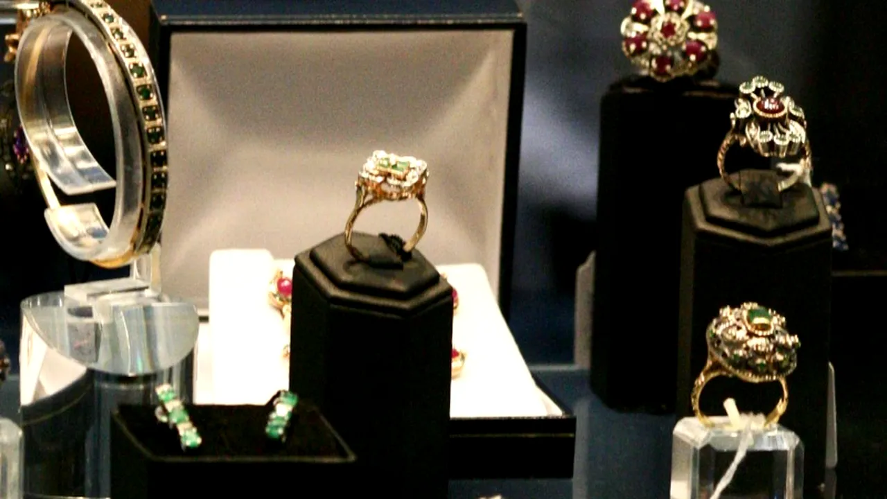 Guvern: Hidroelectrica a cumpărat bijuterii, parfumuri scumpe și genți din piele, depășind bugetul
