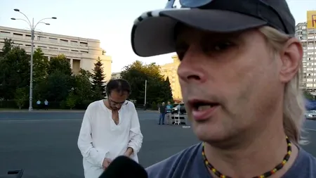 Un senator PSD vrea să ceară ordin de restricție împotriva protestatarului Marian Moroșanu, poreclit „Ceaușescu