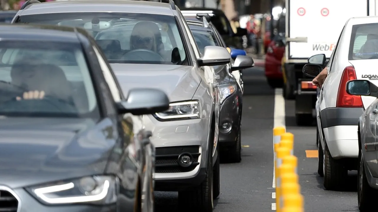 Coșmarul corporatiștilor din nordul Capitalei. Pierd ore în șir blocați în trafic pentru a ajunge la birou