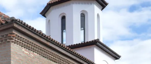 O biserică din Botoșani a fost recuperată cu jandarmi de la un preot caterisit