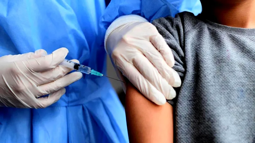 Ce valoare au voucherele acordate de autorități pentru cei care se vaccinează împotriva COVID-19