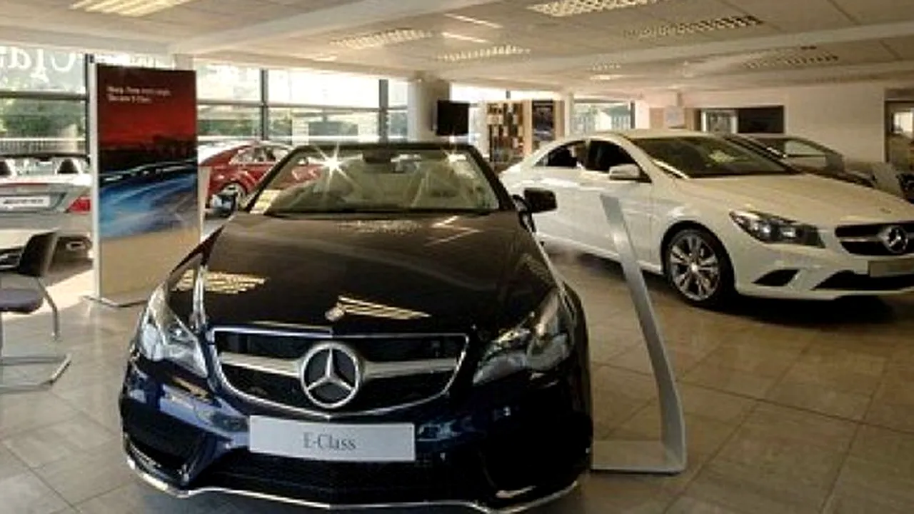 Câți candidați s-au înscris pentru un internship plătit cu 15.000 de lire sterline pe an