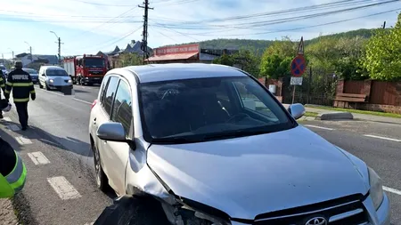 GALERIE FOTO: Trei femei, rănite în urma unui accident care a avut loc în Argeș, în prima zi din mini-vacanța de 1 Mai