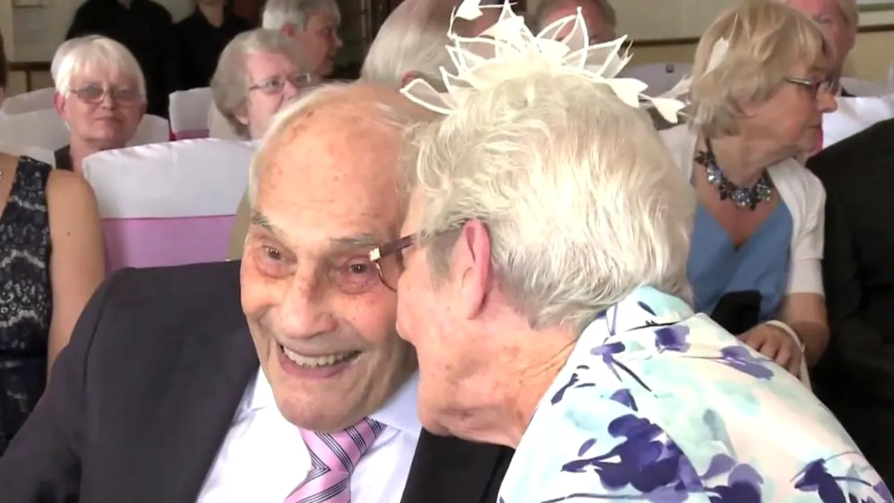 Ei sunt cei mai bătrâni miri din lume. Vârstele lor, adunate, depășesc 190 de ani