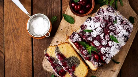 Cea mai simplă prăjitură cu vișine. Este perfectă pentru cei mici și pentru cei mari