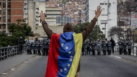 Nicolas Maduro, protejat de agenți paramilitari RUȘI. Americanii sprijină protestele Opoziției