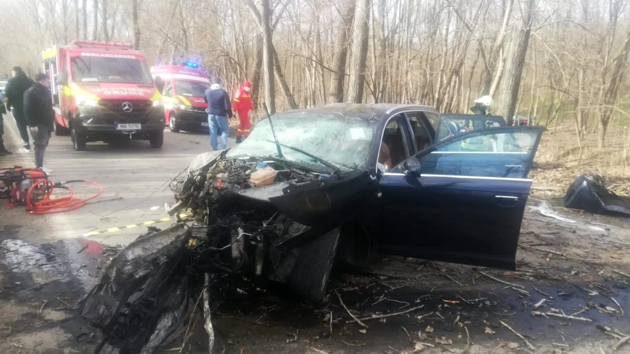 Un copil şi doi adulţi au murit într-un accident produs în Tulcea