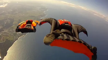 Un celebru sportiv american a murit în timpul unui salt cu un wingsuit
