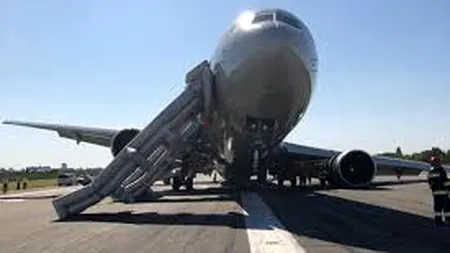 Aterizare de urgență pe Aeroportul Otopeni. Cei 187 de pasageri au fost debarcați