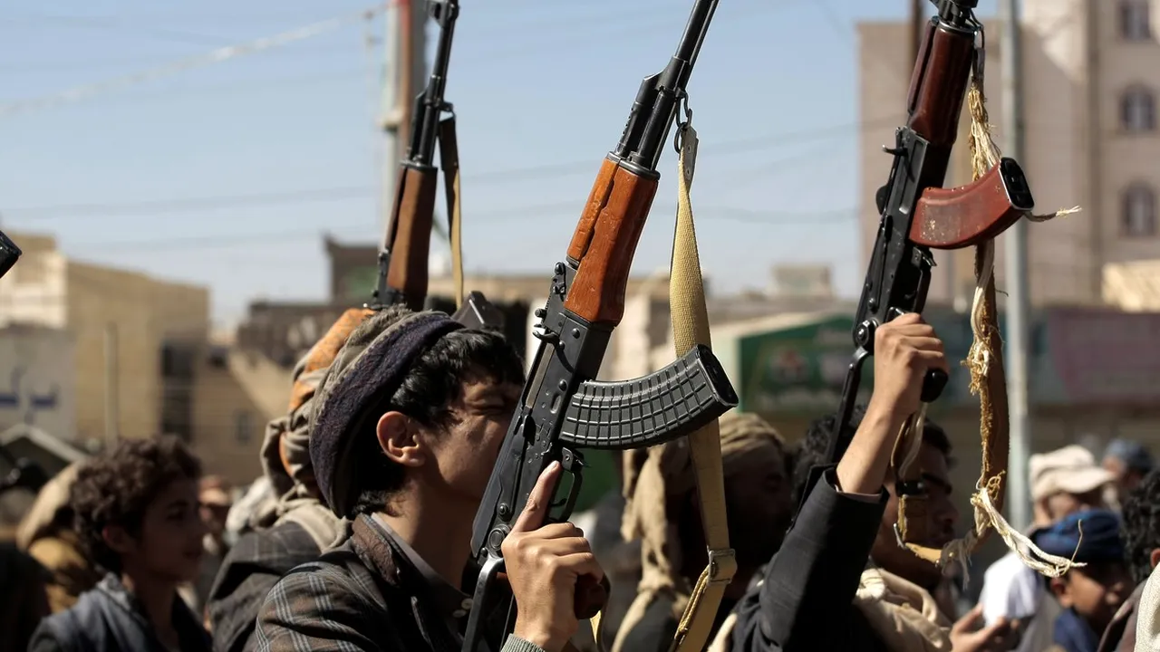 Iranul „condamnă ferm” ATACURILE AERIENE ale SUA și Marii Britanii în zonele controlate de Houthi: „Încălcare a suveranității Yemenului”