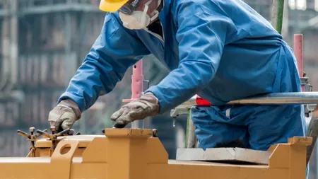 Ce SALARIU poate încasa un român care merge la muncă în Germania. Care sunt cel mai bine plătite meserii