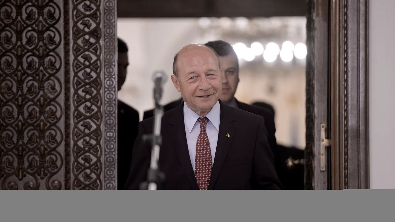 Băsescu, ironii și critici la adresa lui Iohannis: Oare cine l-o fi păcălit că Daddy urma să anunțe suspendarea?