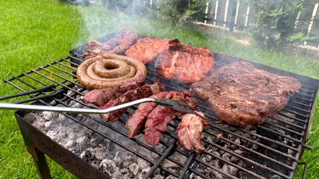 Adio, grătare în aer liber. Orașele în care tocmai au fost INTERZISE. Sute de mii de români sunt afectați