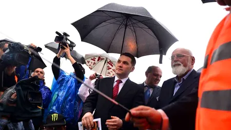 Revine moda inaugurărilor 