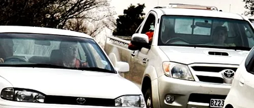 FOTO: Ce a blocat aceste mașini, pe un drum din Africa de Sud