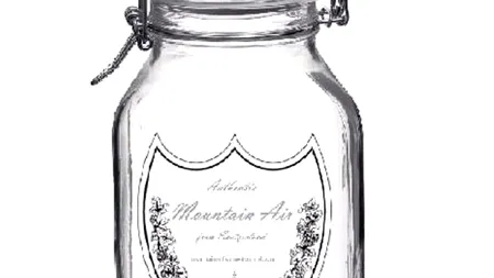 Un britanic vinde borcane cu aer curat din Alpi. Cât costă 