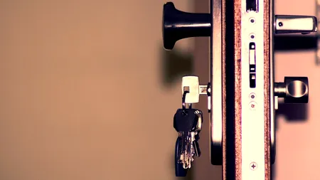 Cu ce preț se vinde cea mai mică garsonieră din România. Are doar 9 metri pătrați