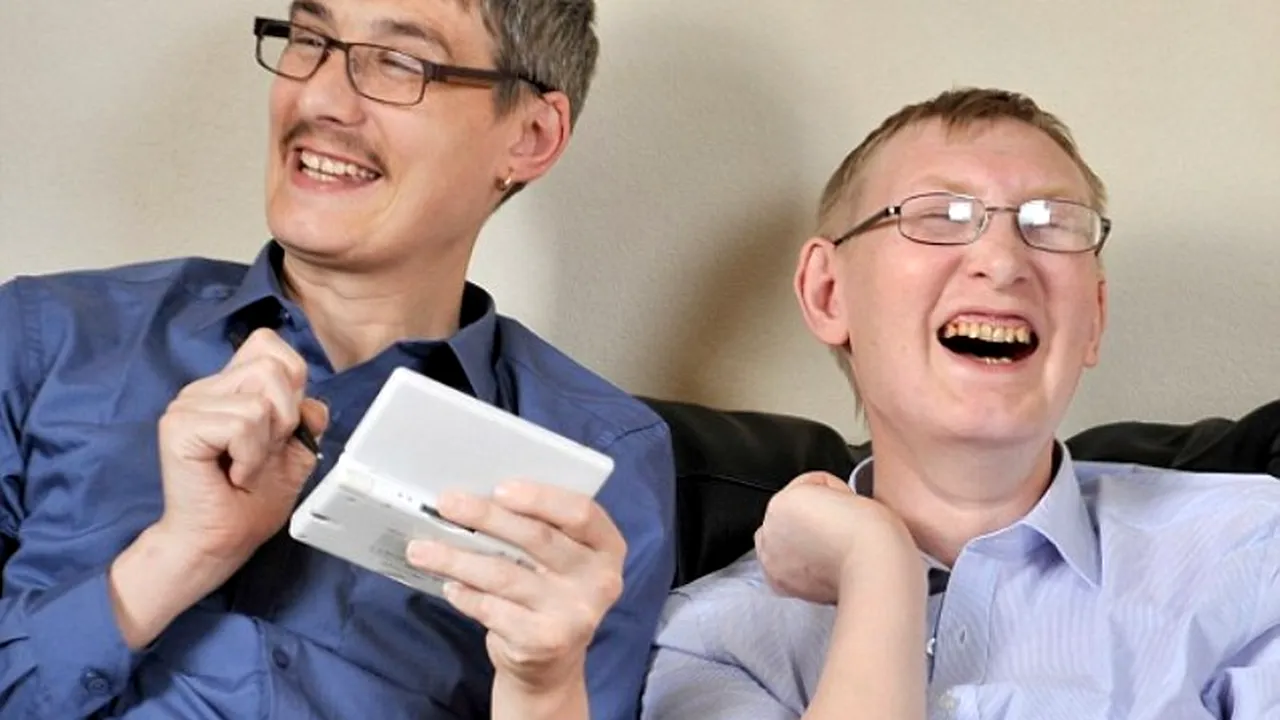 Drama prin care trec doi frați ce suferă de o afecțiune fizică ''rară''