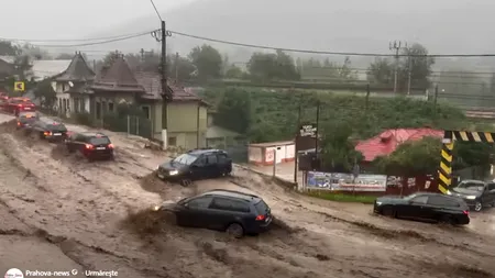 Rupere de nori pe Valea Prahovei. Bușteniul, paralizat de viituri. Mai multe mașini au fost luate de ape. DN1 este blocat