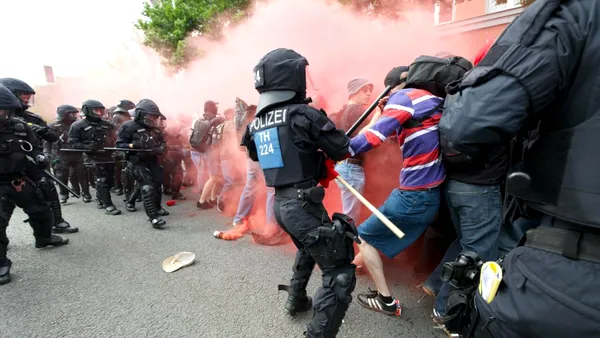 Extrema dreaptă sub asediu în Germania. Mii de germani au ieșit în stradă pentru a protesta împotriva partidului AfD