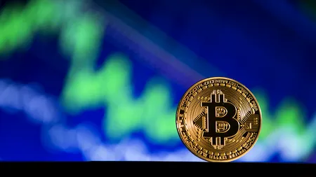 BITCOIN, în cădere liberă. Criptomoneda etalon coboară sub 80.000 de dolari. În ianuarie atingea un vârf istoric de peste 100.000 de dolari