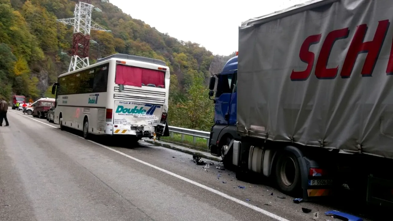 Accident în lanț pe Valea Oltului. PLAN ROȘU de intervenție 