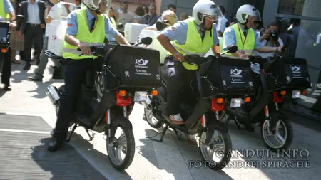 100 de angajați de la Poșta Română au pichetat sediul instituției, cerând demisia conducerii