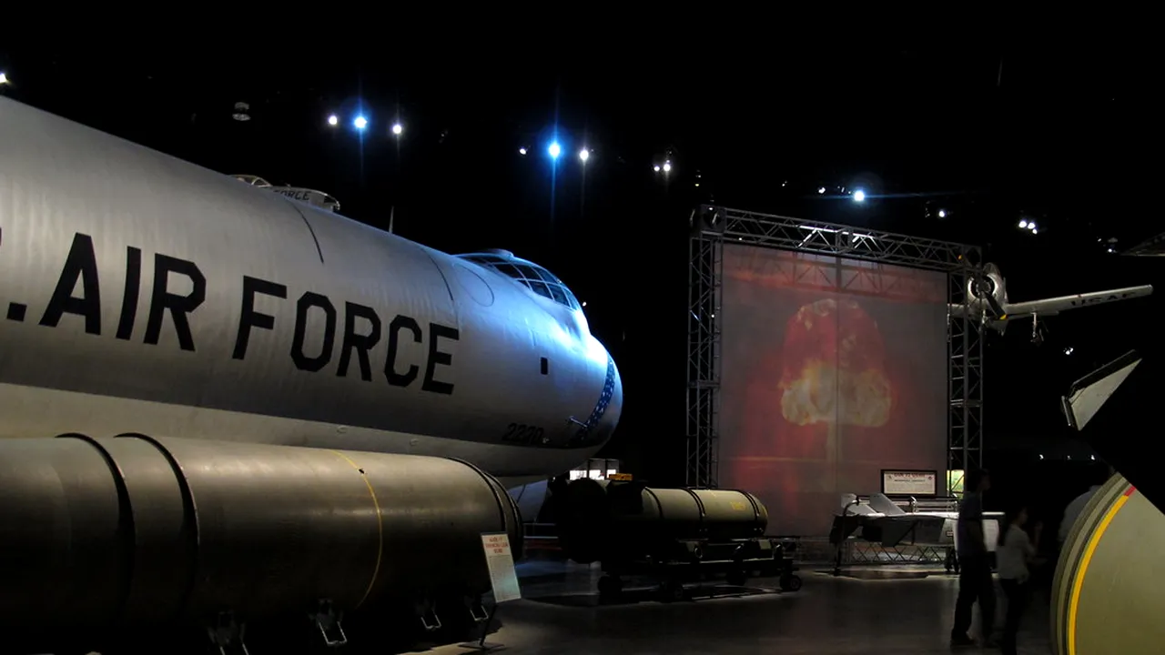 SUA își umflă mușchii: Pentagonul dezvăluie ce ARSENAL NUCLEAR deține! / Ce rază de acțiune au temutele ICBM-uri, rachete balistice intercontinentale