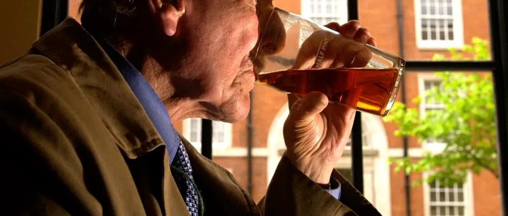 Consumul responsabil de alcool, recomandat în cazul celor care au împlinit 60 de ani: „Au o memorie mai bună