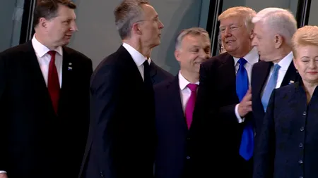 Ce spun gesturile și mimica lui Donald Trump despre președintele SUA: ușoară agresivitate și dorință de afirmare. Gestul de la summit-ul NATO, comentat în întreaga lume