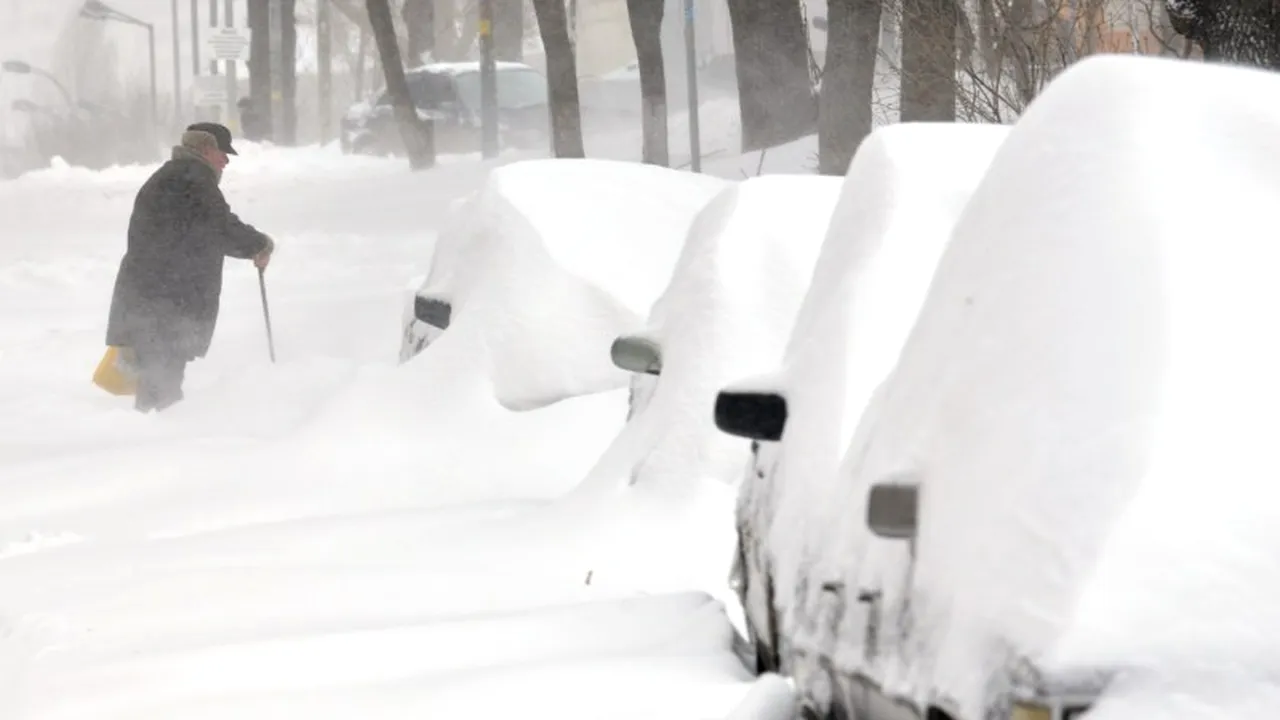 Criză la Kiev. Locuitorii nu ai pâine pentru că circulația este blocată din cauza ninsorilor