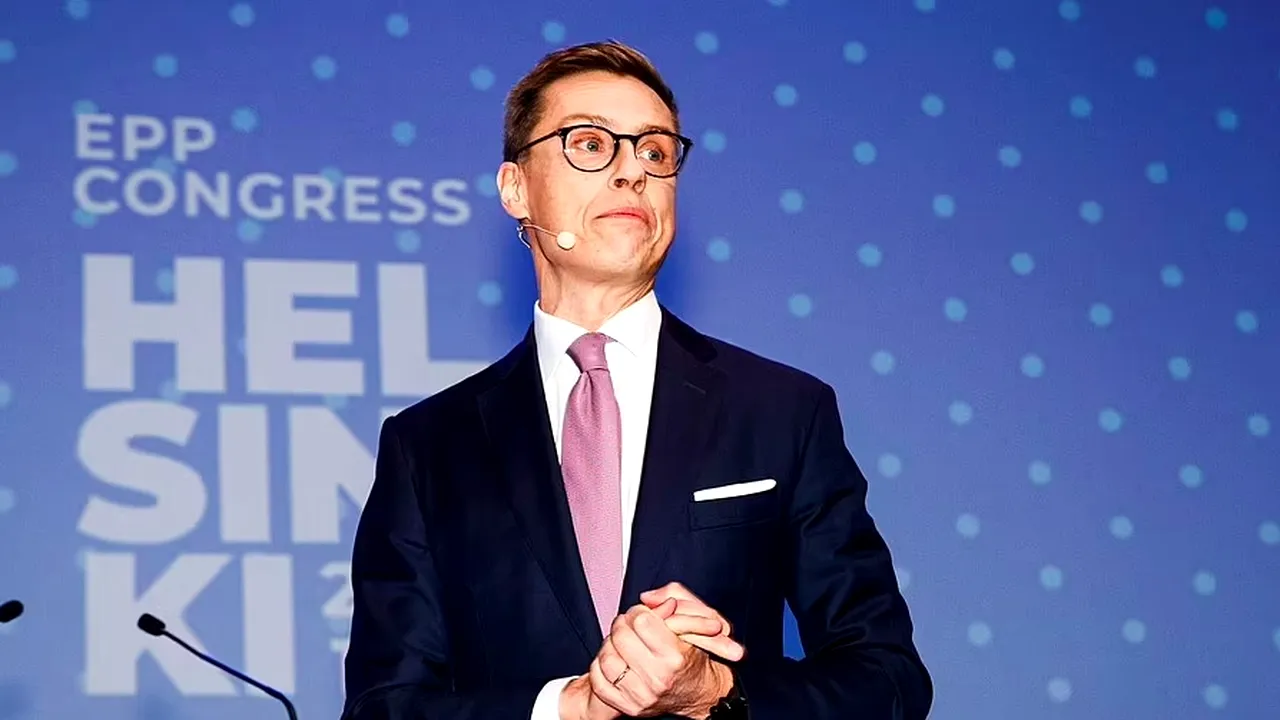 Finlanda va depune cererea de aderare la NATO 