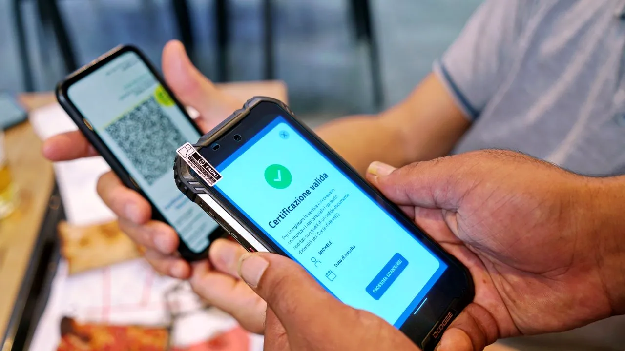 Bucureştenii pot vedea ÎN TIMP REAL cât de aglomerate sunt mijloacele de transport în comun: „Suntem singurul oraș din România cu această funcție”