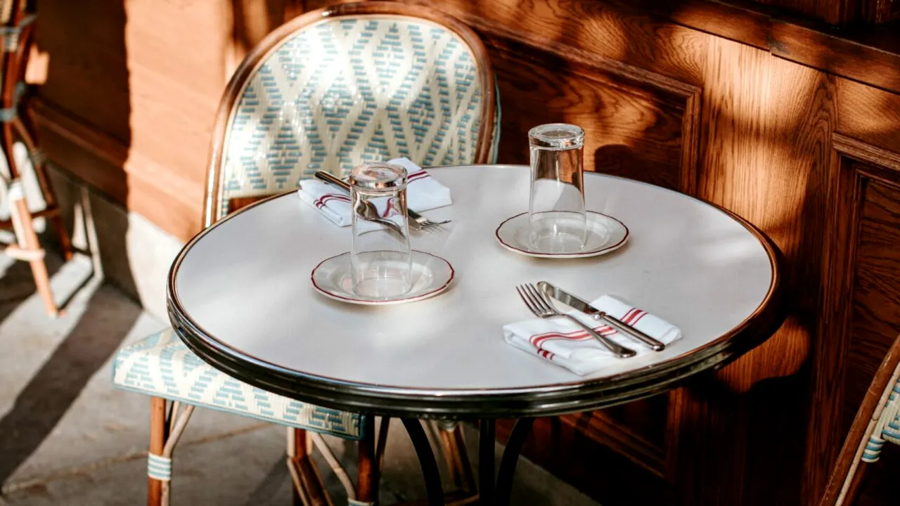 Milionar italian, apostrofat în Saint-Tropez, după ce a lăsat un bacșiș de 500 de EURO. „Nu a fost destul”