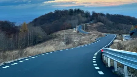 Cum arată TRANSAPUNEANA, drumul spectaculos peste Munții Moților. Priveliștile de vis îți taie respirația. Când se deschide circulației?
