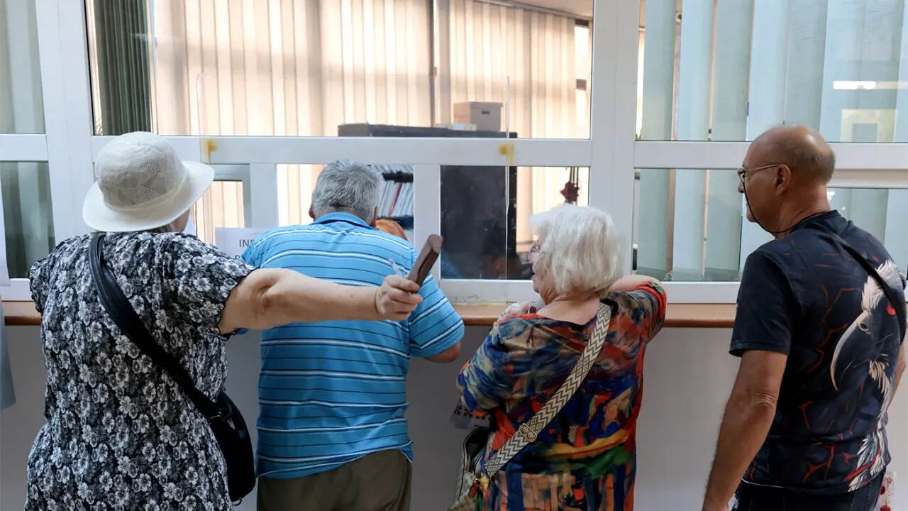 Anunțul momentului pentru toți pensionarii din România. Cum pot CÂȘTIGA timp și bani, fără niciun efort