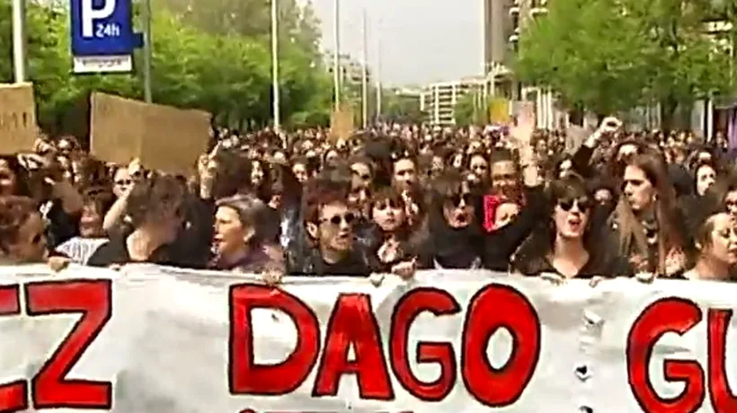 Proteste masive într-un oraș din Spania după sentința în cazul a cinci bărbați acuzați de viol. VIDEO