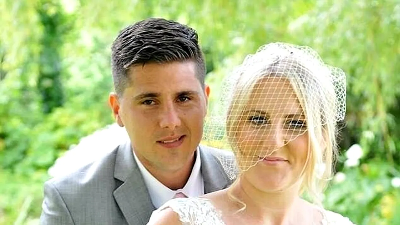 Descoperirea înfiorătoare făcută de această mireasă, în fotografiile de la nuntă. Ce a văzut Emma în această poză