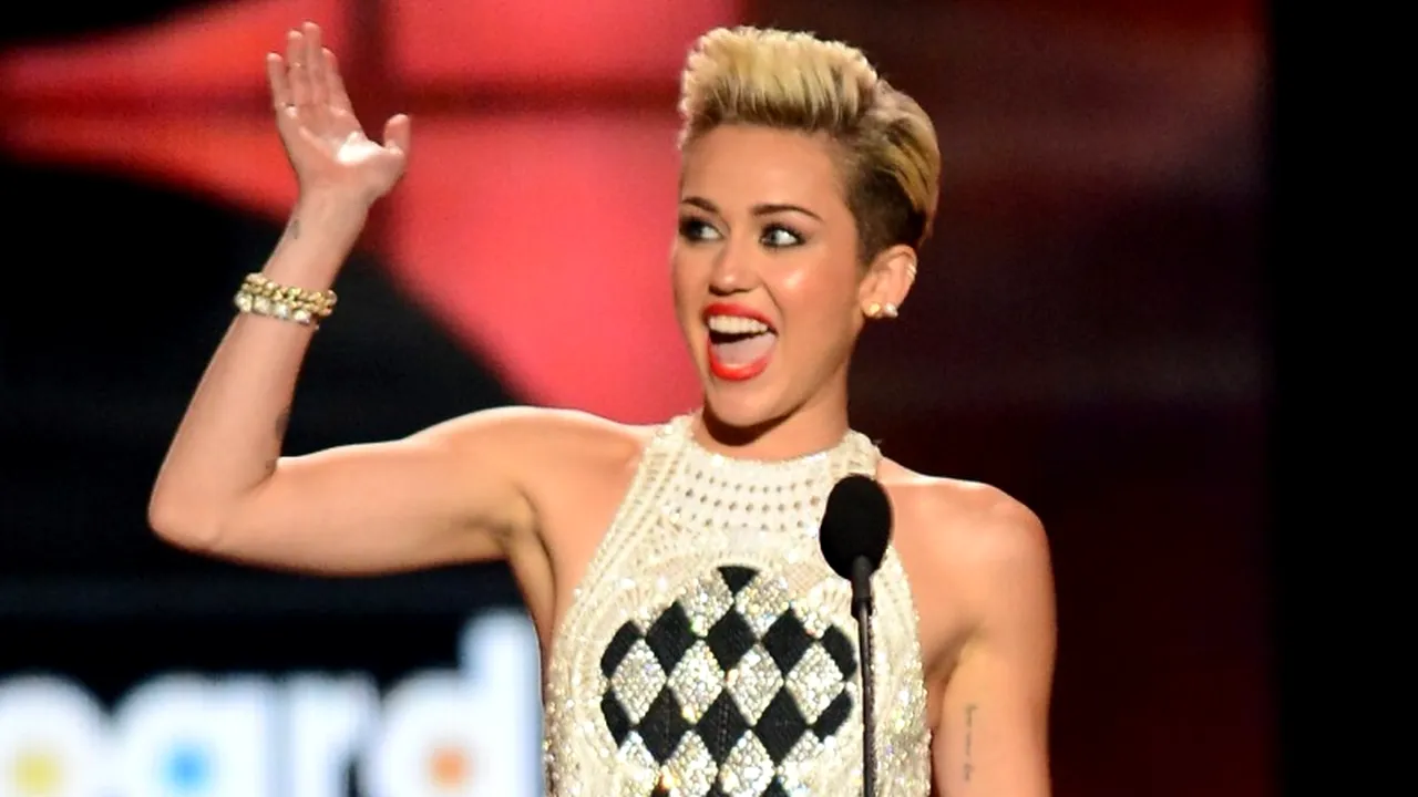 Miley Cyrus a fost externată