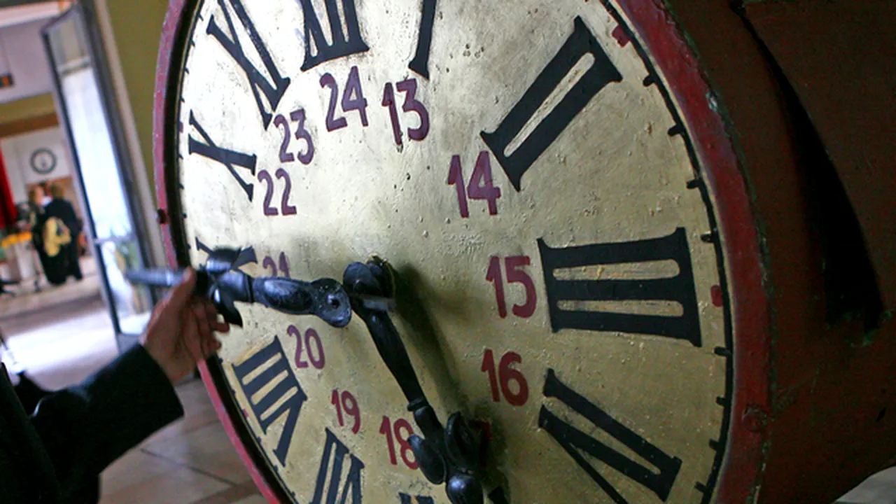 Țara care își schimbă fusul orar pentru a se împăca cu vecinii