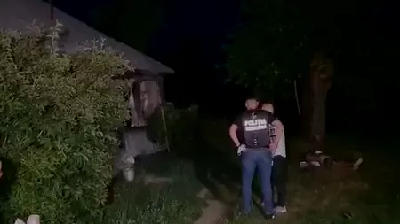 Crimă comisă într-o localitate din Argeș. Un bărbat de 70 de ani, găsit decedat în propria locuință. Cadavrul prezenta urme de violență - VIDEO