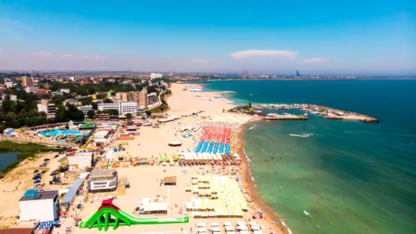 Cele 6 plaje românești care au primit eticheta „Steagul Albastru”. Sunt cunoscute pentru regulile stricte de curățenie și serviciile turistice
