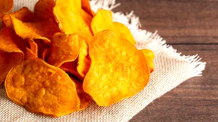 Provocare FATALĂ: Un adolescent de 14 ani a murit după ce a mâncat un chips ultra picant / Ce arată autopsia