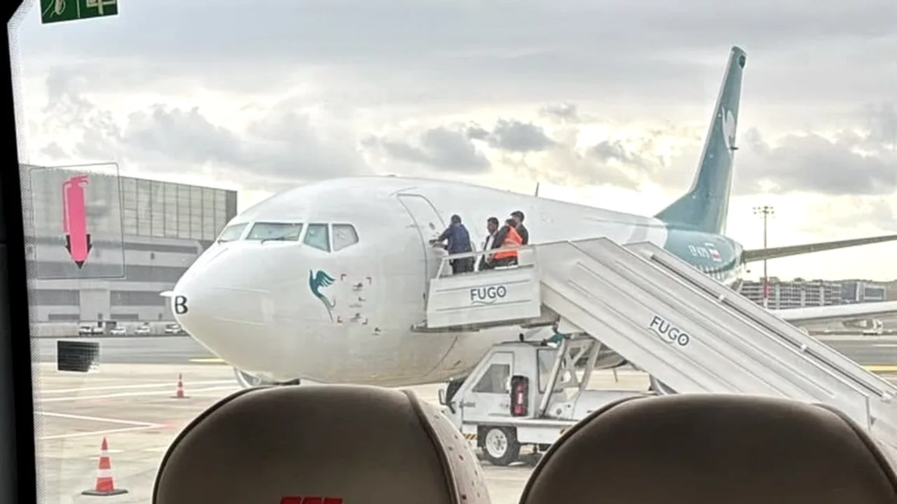 Un avion iranian, plin cu pasageri, a fost sechestrat pe Aeroportul din Istanbul din cauza unei datorii de peste 3 milioane de euro. Ce li s-a cerut călătorilor