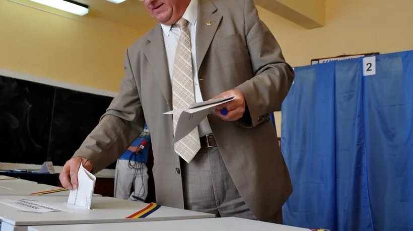 PREZENȚA LA VOT pentru demiterea lui Traian Băsescu. Câți români s-au prezentat la referendumul din 2007 și câți au ieșit la vot pentru primari în 2012