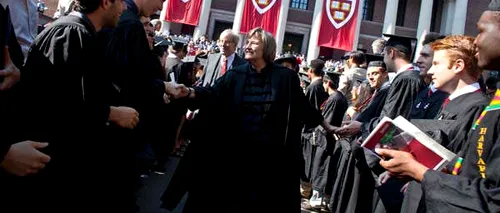 Sute de studenți de la Harvard au fost amenințați cu moartea