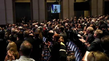 Mai mulți înalți oficiali americani au anunțat că au fost testaţi pozitiv pentru COVID-19 după un dineu la Washington