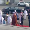 Marcel Ciolacu și delegația sa au aterizat la Doha, întâmpinați pe covor roșu / Planurile mărețe ale premierului